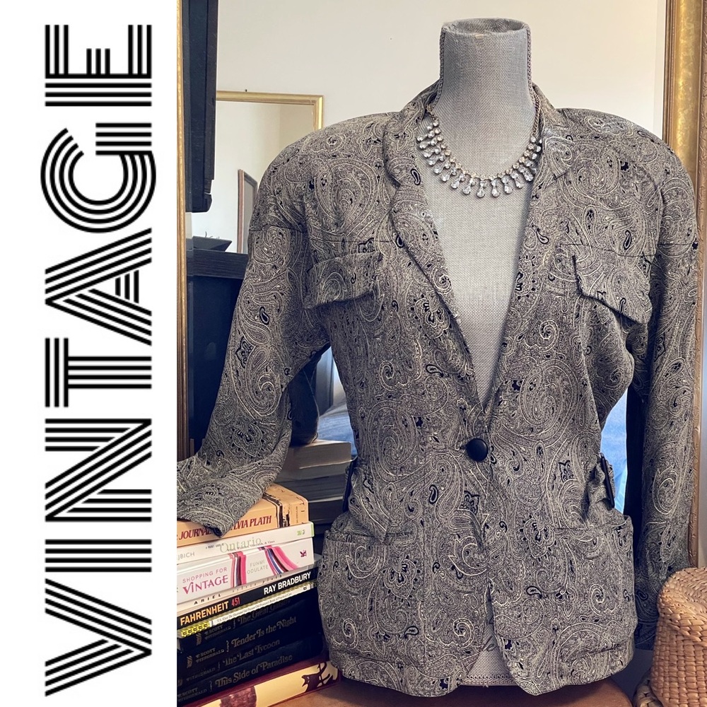 Vintage unlined paisley print blazer/blouse in black & cream, size 4 🇨🇦